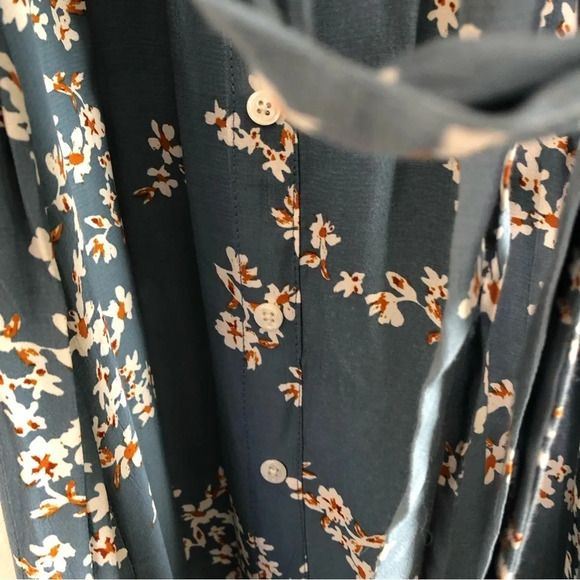 Faithfull the Brand Chloe Corn Flower Midi Dress 2 - Picture 11 of 15